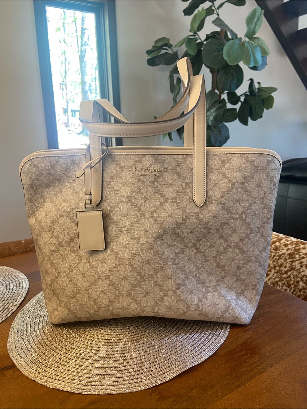 Kate Spade large flower beige tote NWOT